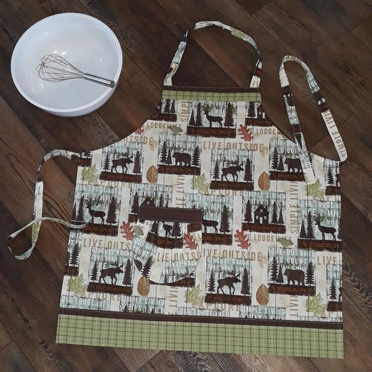 Live Outside Bear House Apron